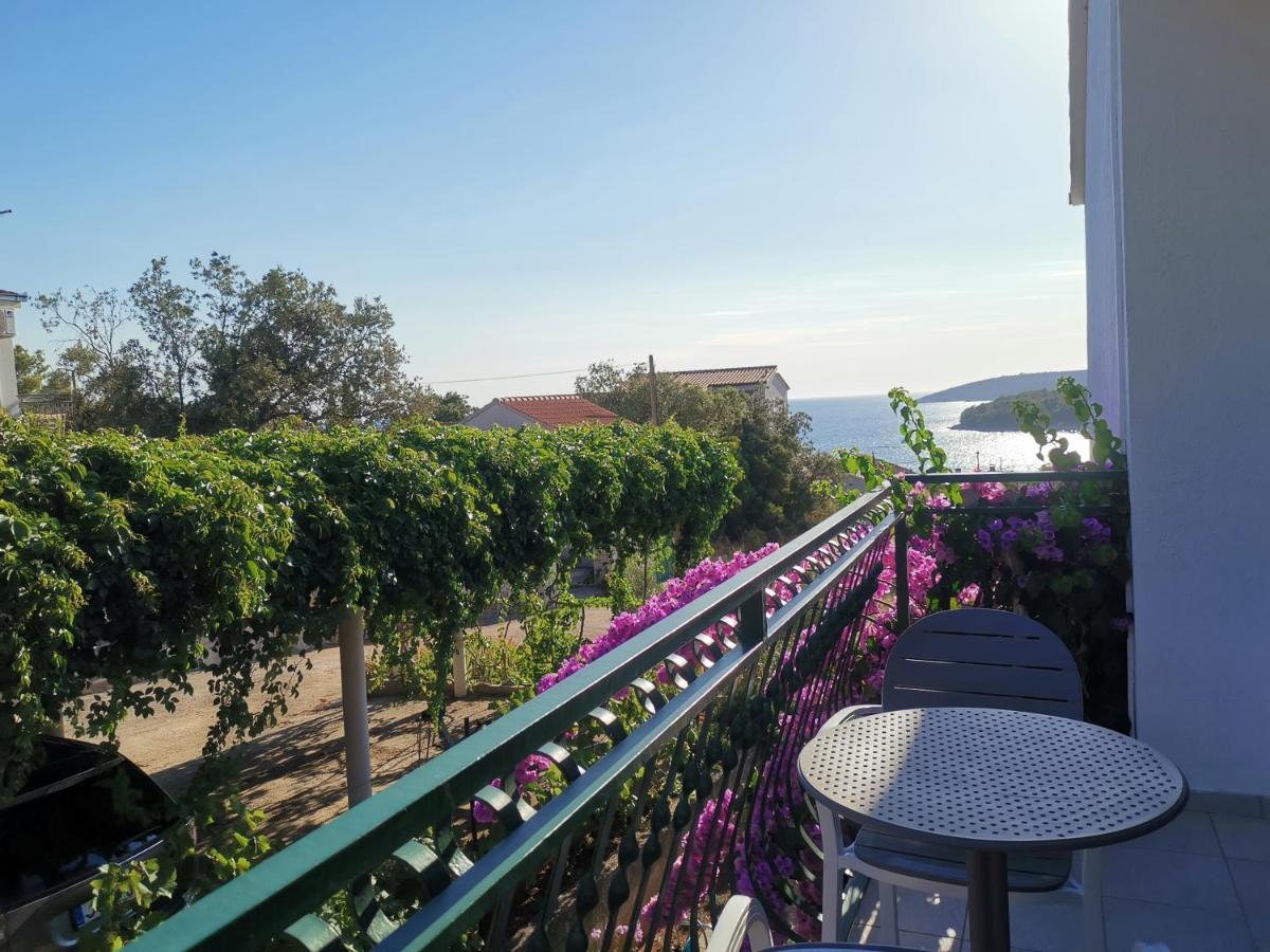 Villa Berg Maslinica Εξωτερικό φωτογραφία