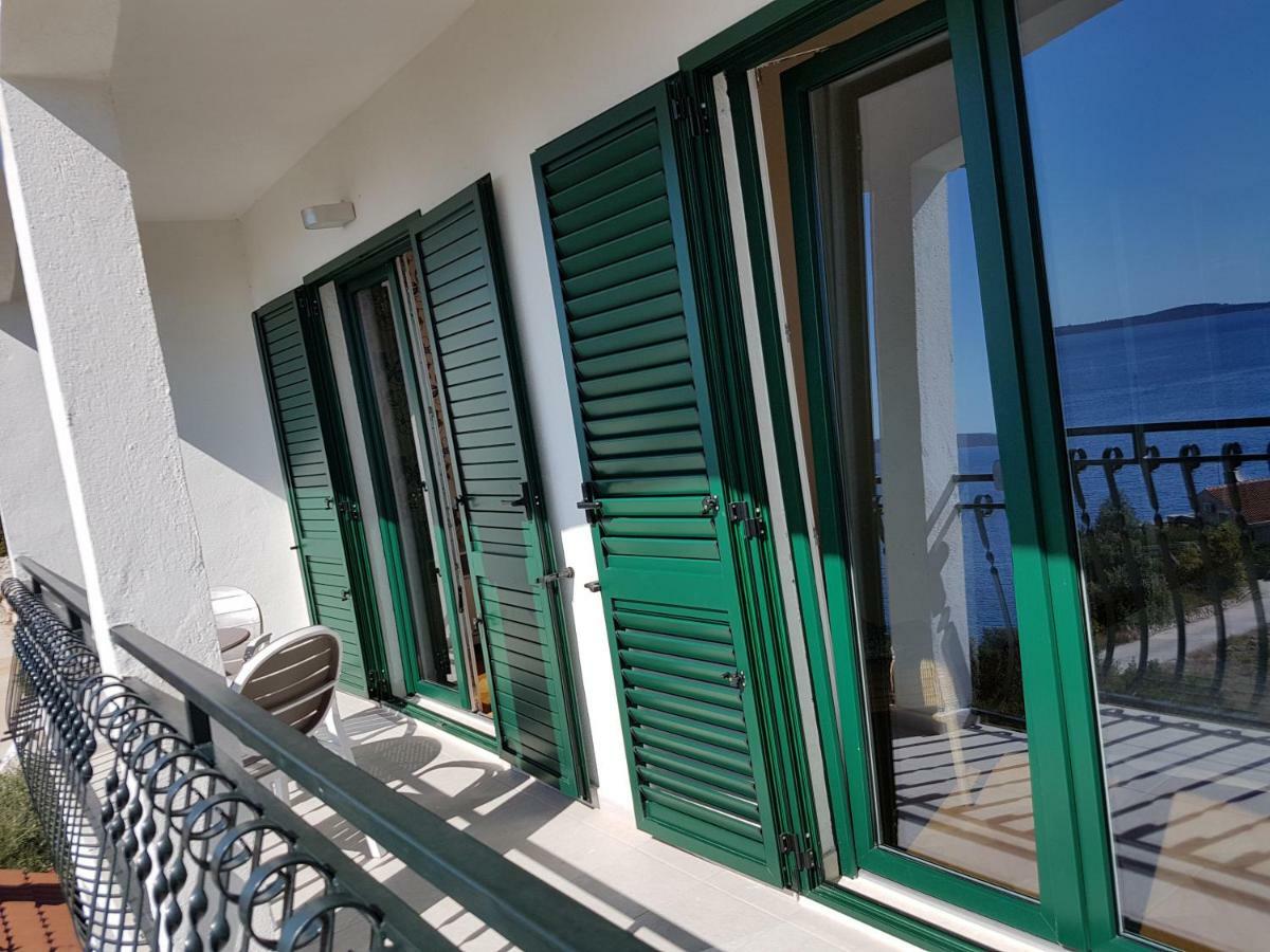 Villa Berg Maslinica Εξωτερικό φωτογραφία