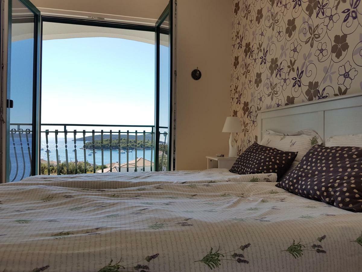 Villa Berg Maslinica Εξωτερικό φωτογραφία