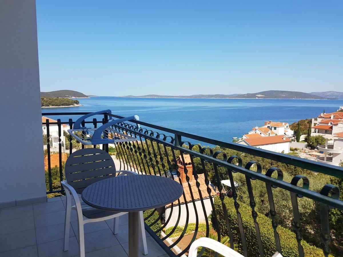 Villa Berg Maslinica Εξωτερικό φωτογραφία