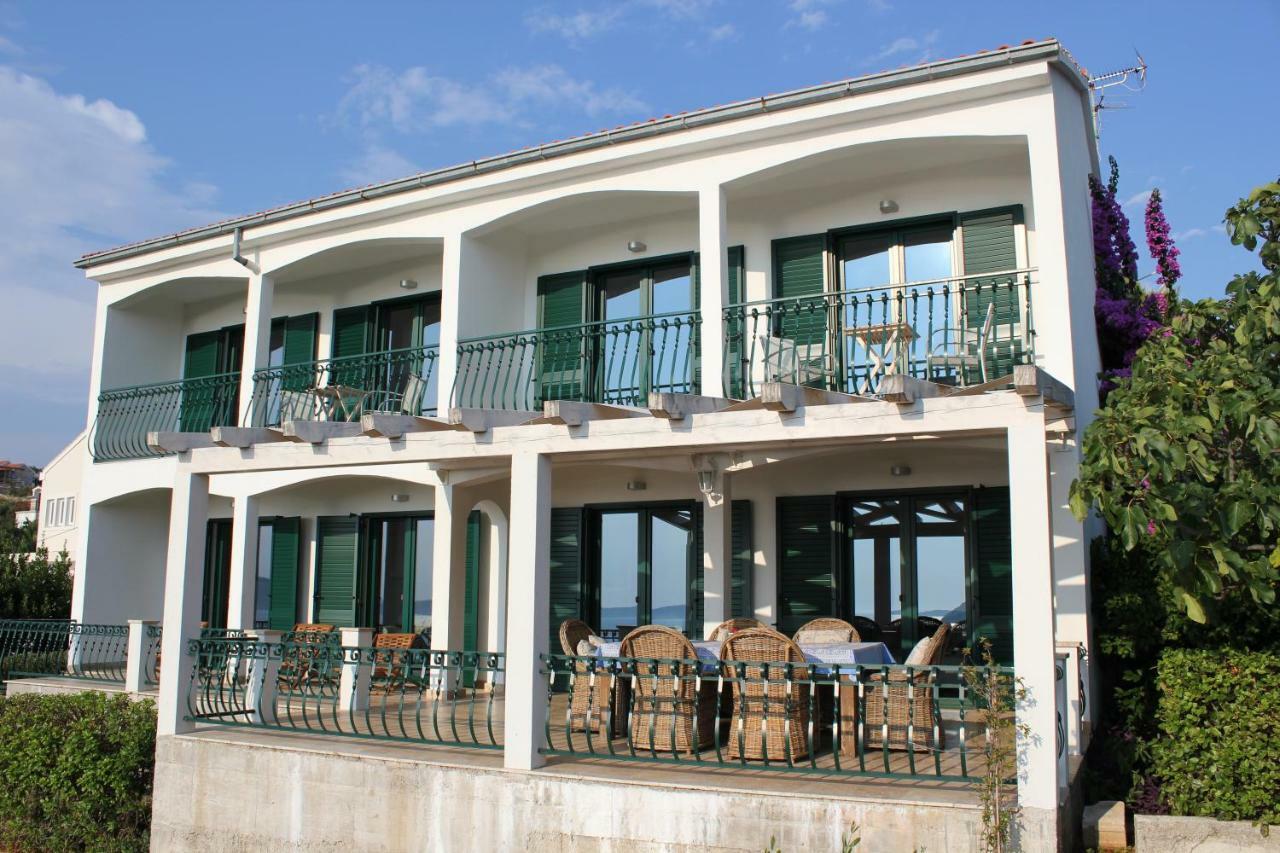 Villa Berg Maslinica Εξωτερικό φωτογραφία